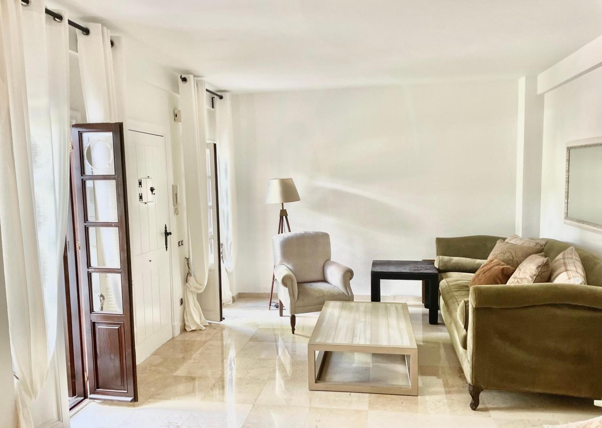 Apartment Puente Romano Senorio De