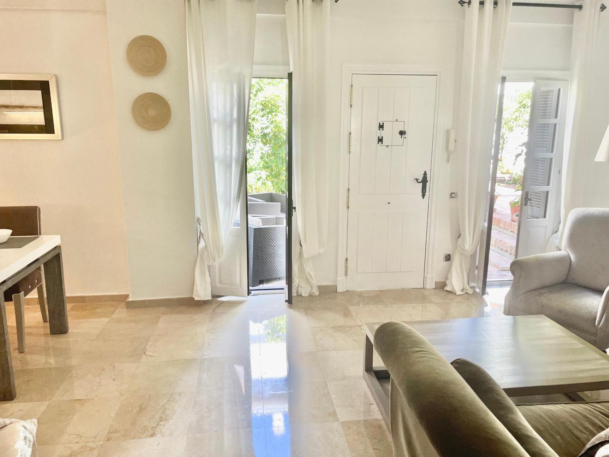 Apartment Puente Romano Senorio De